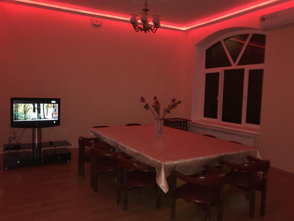 Готель Beaming_House Шекі Екстер'єр фото